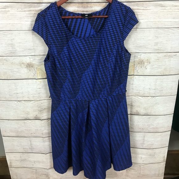 IZByer dress - Picture 4 of 6